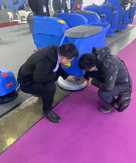 鄂尔多斯小型电动洗地机是否适合用于环卫保洁